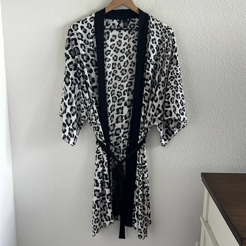 Victoria's Secret Kimono Robe Leopard Animal Print Neutral Black Trim M/L